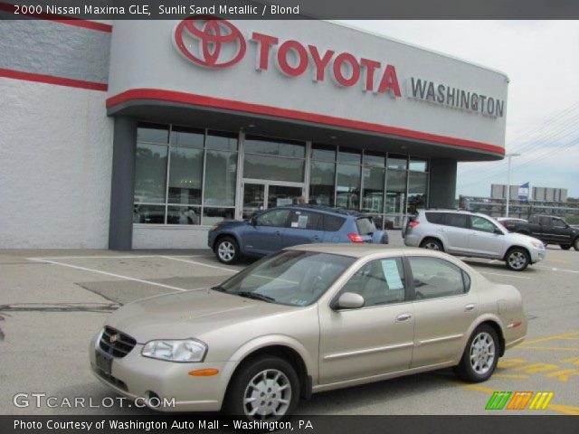 2000 Nissan Maxima GLE in Sunlit Sand Metallic