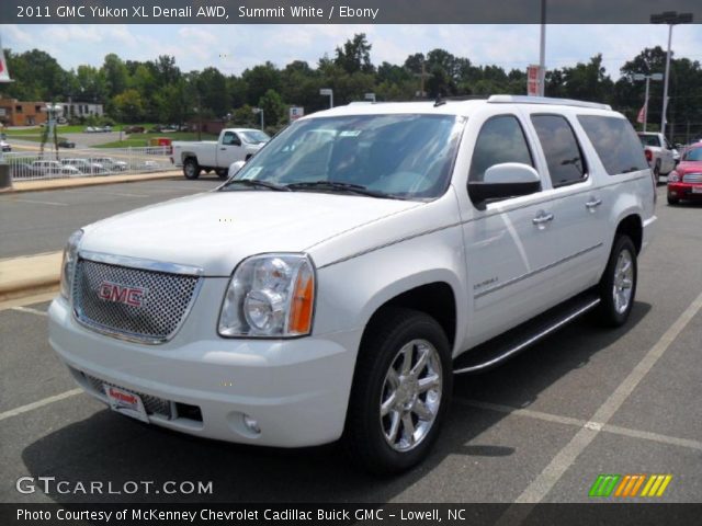 2011 GMC Yukon XL Denali AWD in Summit White