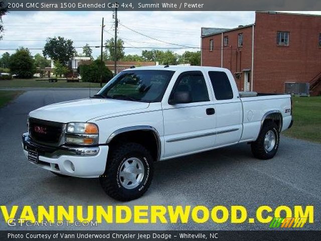 2004 GMC Sierra 1500 Extended Cab 4x4 in Summit White