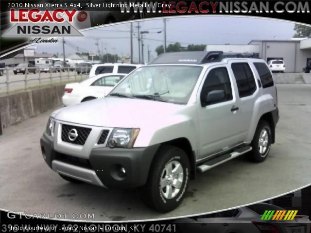 2010 Nissan Xterra S 4x4 in Silver Lightning Metallic