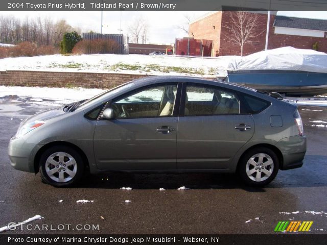 2004 Toyota Prius Hybrid in Tideland Pearl