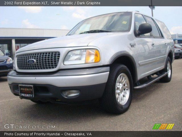 2002 Ford Expedition XLT in Silver Metallic