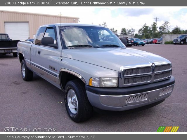 2000 Dodge Ram 1500 SLT Extended Cab in Light Driftwood Satin Glow