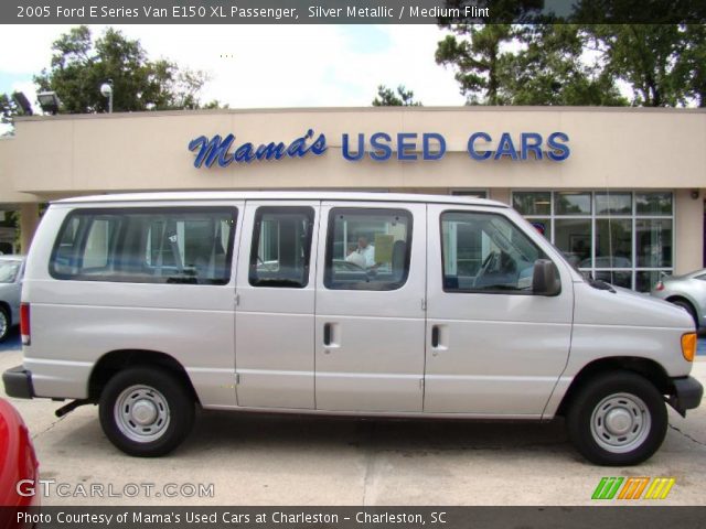 2005 Ford E Series Van E150 XL Passenger in Silver Metallic