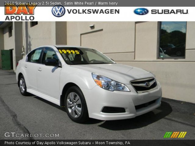 2010 Subaru Legacy 2.5i Sedan in Satin White Pearl