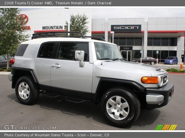 2008 Toyota FJ Cruiser 4WD in Titanium Metallic