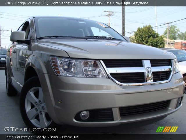 2009 Dodge Journey SXT in Light Sandstone Metallic