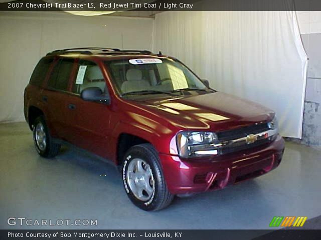 2007 Chevrolet TrailBlazer LS in Red Jewel Tint Coat