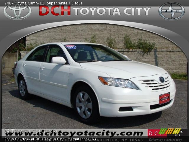2007 Toyota Camry LE in Super White