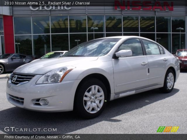 2010 Nissan Altima 2.5 in Radiant Silver
