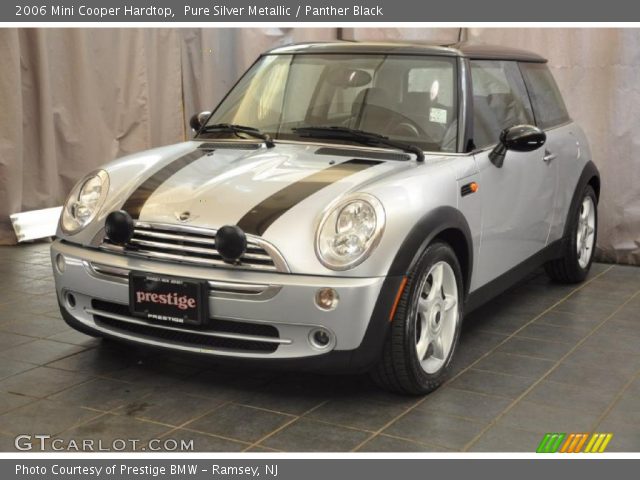 2006 Mini Cooper Hardtop in Pure Silver Metallic