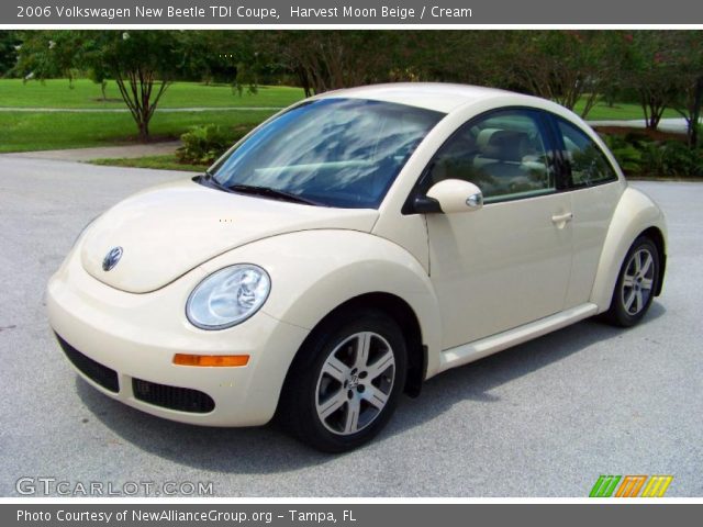 2006 Volkswagen New Beetle TDI Coupe in Harvest Moon Beige