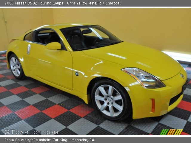 2005 Nissan 350Z Touring Coupe in Ultra Yellow Metallic