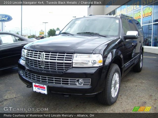 2010 Lincoln Navigator 4x4 in Tuxedo Black Metallic