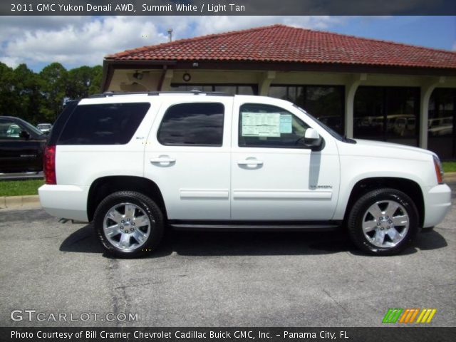 2011 GMC Yukon Denali AWD in Summit White