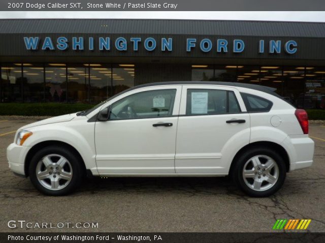 2007 Dodge Caliber SXT in Stone White