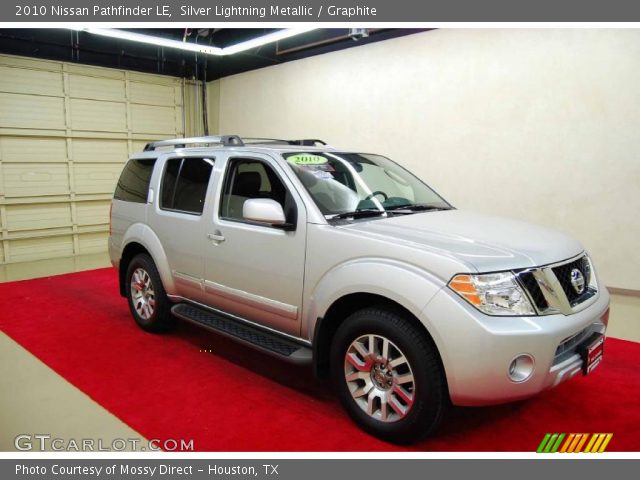 2010 Nissan Pathfinder LE in Silver Lightning Metallic