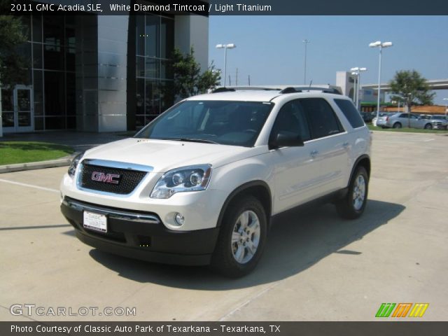 2011 GMC Acadia SLE in White Diamond Tintcoat