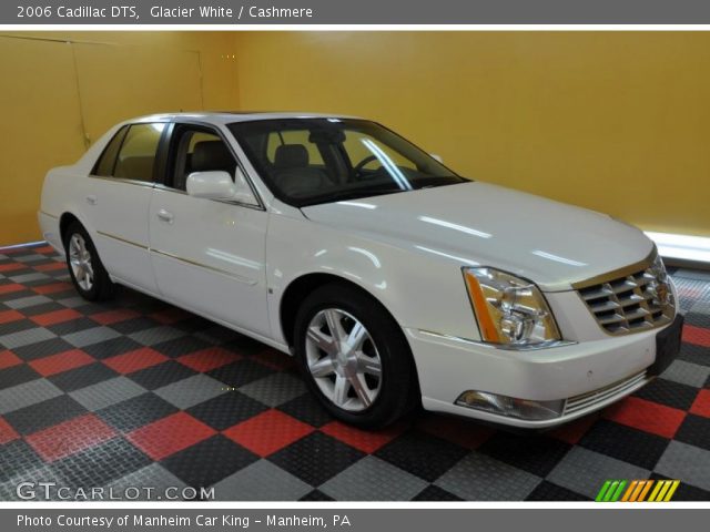 2006 Cadillac DTS  in Glacier White