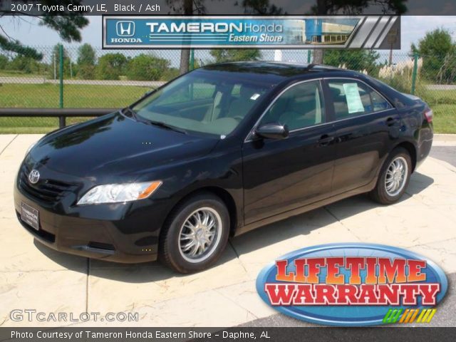 2007 Toyota Camry LE in Black