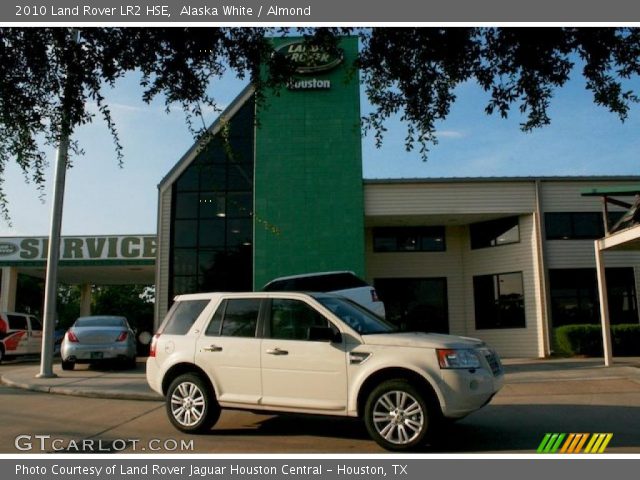 2010 Land Rover LR2 HSE in Alaska White