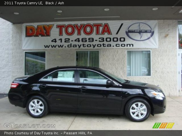 2011 Toyota Camry LE in Black
