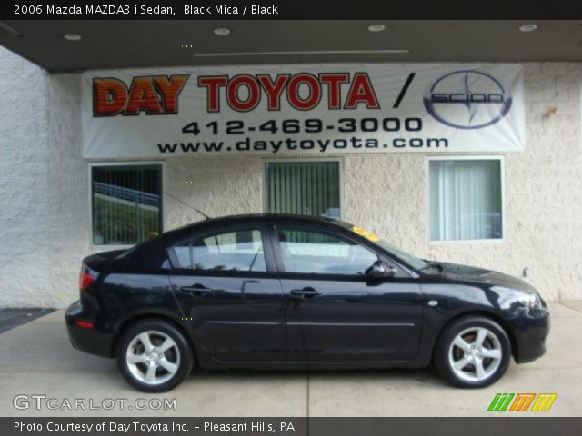 2006 Mazda MAZDA3 i Sedan in Black Mica