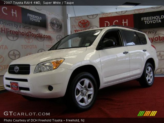 2007 Toyota RAV4 4WD in Super White