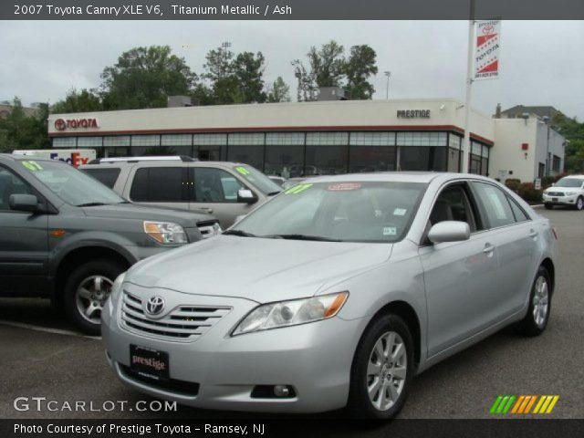 2007 Toyota Camry XLE V6 in Titanium Metallic