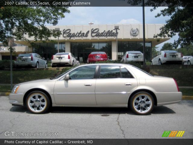 2007 Cadillac DTS Sedan in Gold Mist