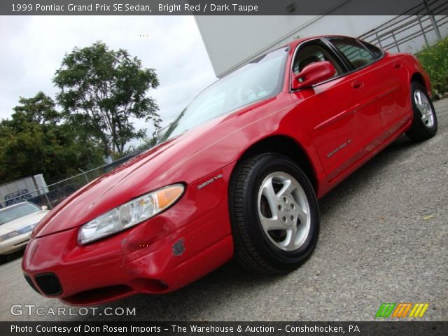 1999 Pontiac Grand Prix SE Sedan in Bright Red