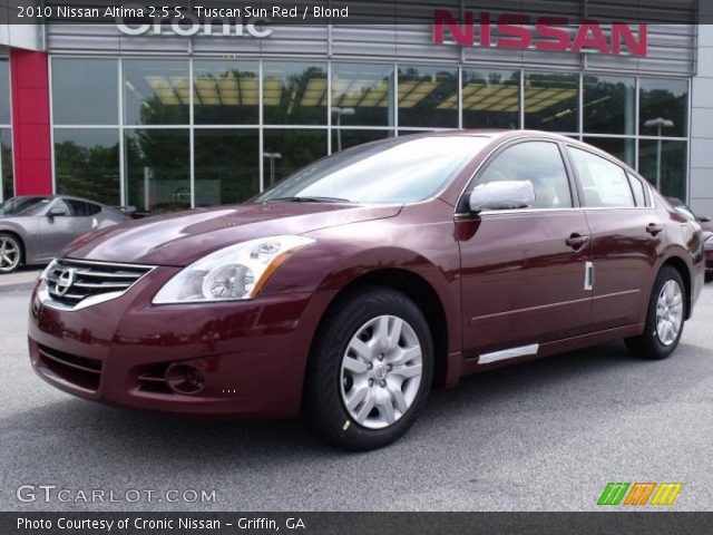 2010 Nissan Altima 2.5 S in Tuscan Sun Red
