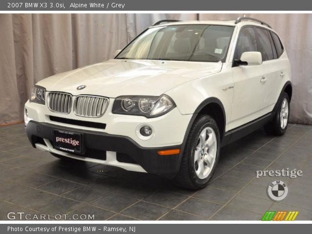 2007 BMW X3 3.0si in Alpine White