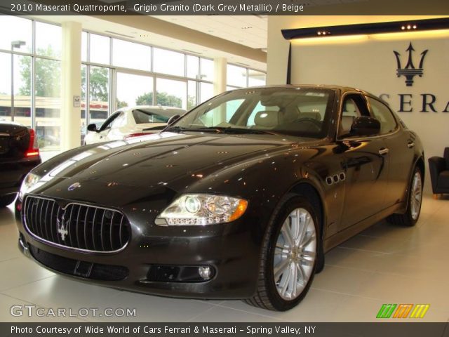 2010 Maserati Quattroporte  in Grigio Granito (Dark Grey Metallic)