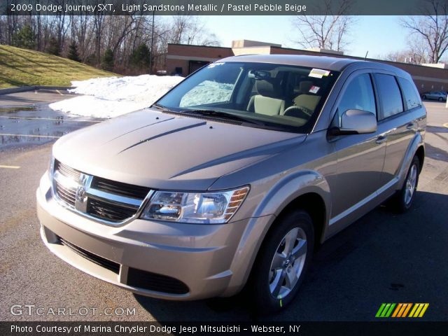 2009 Dodge Journey SXT in Light Sandstone Metallic