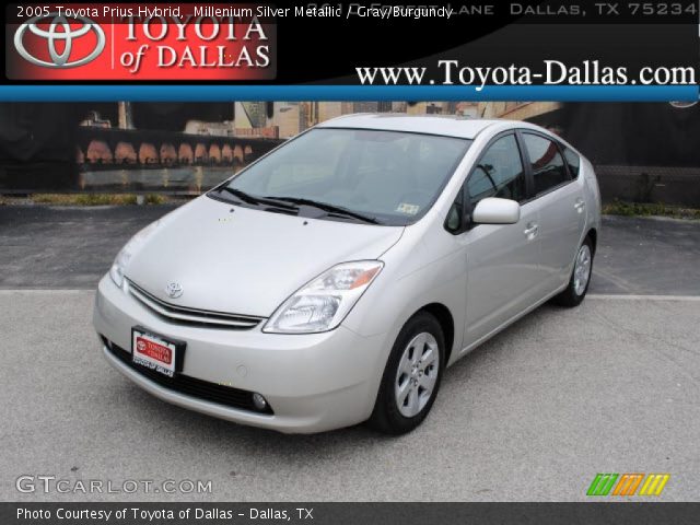 2005 Toyota Prius Hybrid in Millenium Silver Metallic