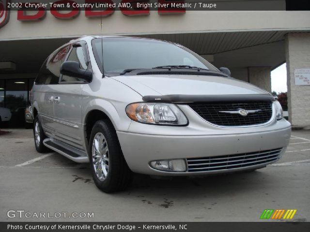 2002 Chrysler Town & Country Limited AWD in Bright Silver Metallic