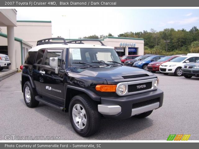 2007 Toyota FJ Cruiser 4WD in Black Diamond