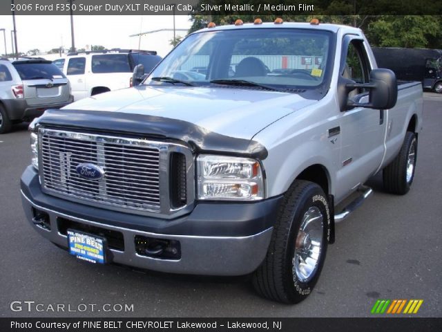 2006 Ford F350 Super Duty XLT Regular Cab in Silver Metallic