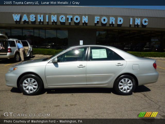 2005 Toyota Camry LE in Lunar Mist Metallic