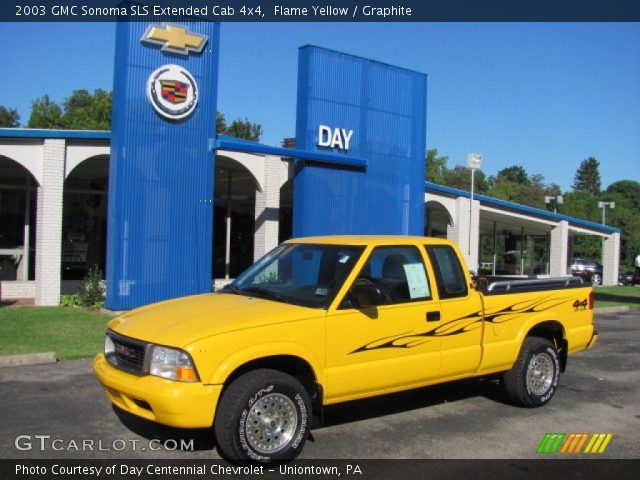 2003 GMC Sonoma SLS Extended Cab 4x4 in Flame Yellow