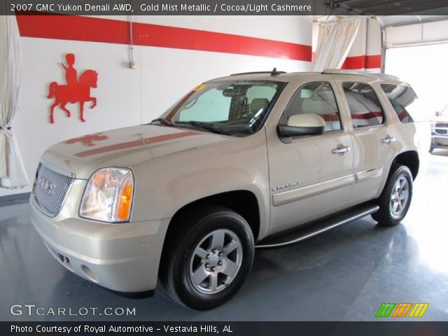 2007 GMC Yukon Denali AWD in Gold Mist Metallic