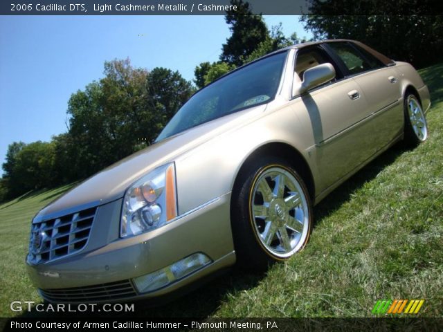 2006 Cadillac DTS  in Light Cashmere Metallic