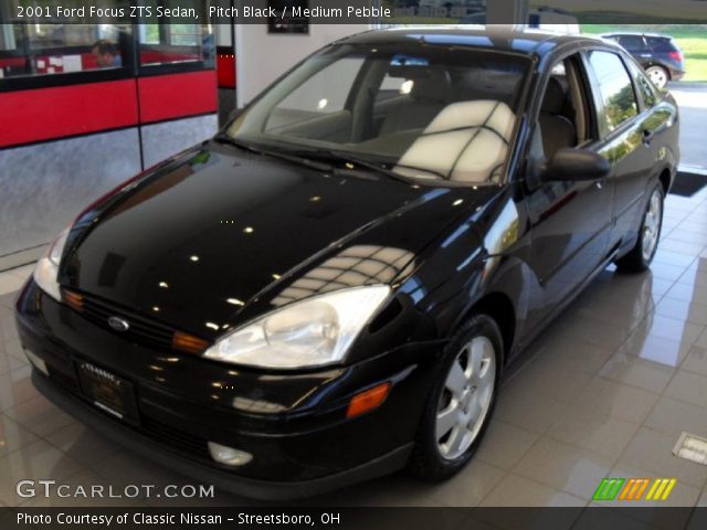 2001 Ford Focus ZTS Sedan in Pitch Black