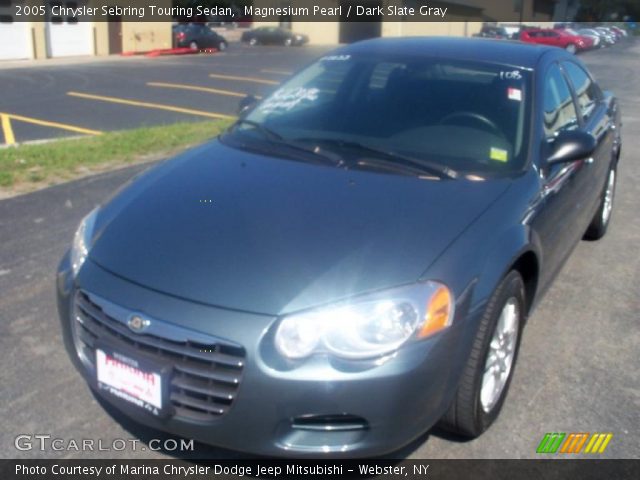 2005 Chrysler Sebring Touring Sedan in Magnesium Pearl