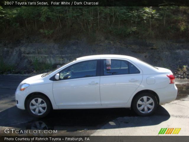 2007 Toyota Yaris Sedan in Polar White