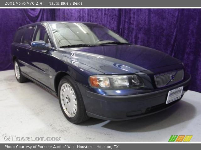 2001 Volvo V70 2.4T in Nautic Blue