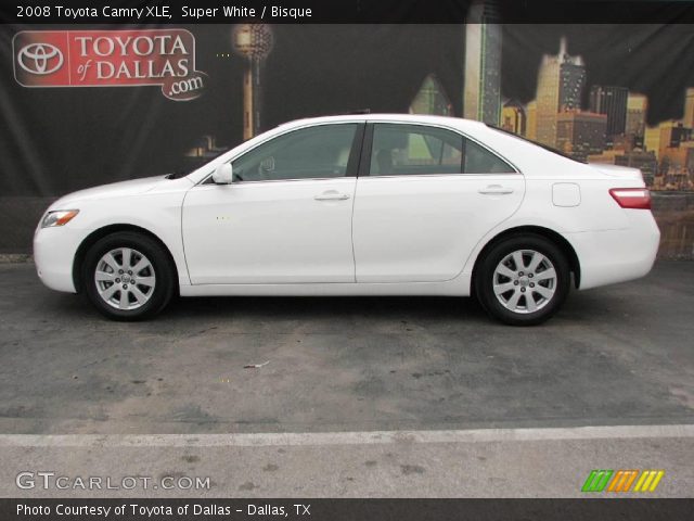 2008 Toyota Camry XLE in Super White