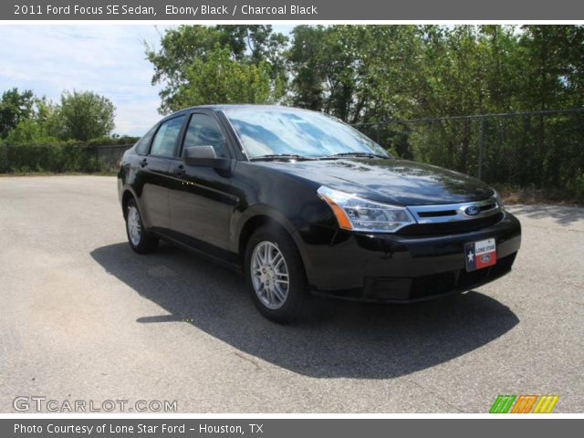 2011 Ford Focus SE Sedan in Ebony Black