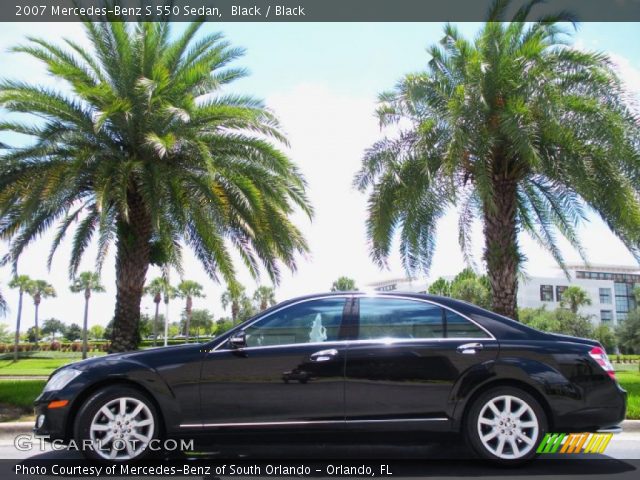2007 Mercedes-Benz S 550 Sedan in Black